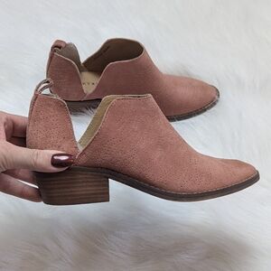 Women's Lucky Brand Pink Ankle Boots Size 6